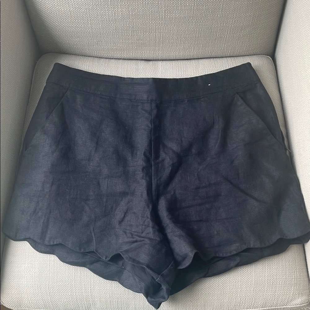 Abercrombie & Fitch High Waist Black Shorts with Scalloped Hem